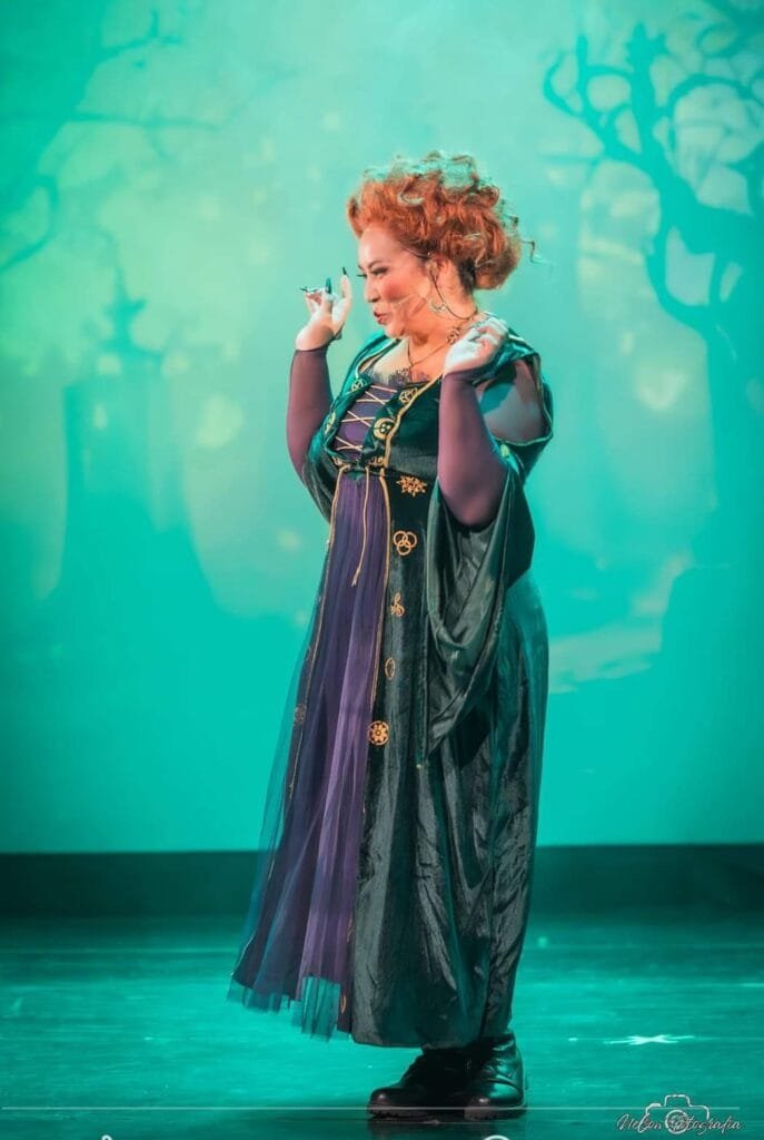 Interpretando a una hermana Anderson en Teatro Eugene O'Neil